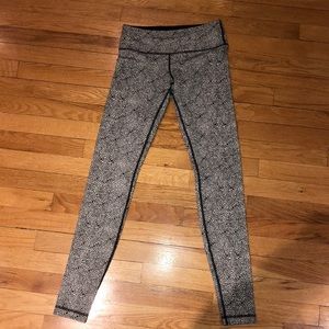 Lululemon Wunder Under Leggings